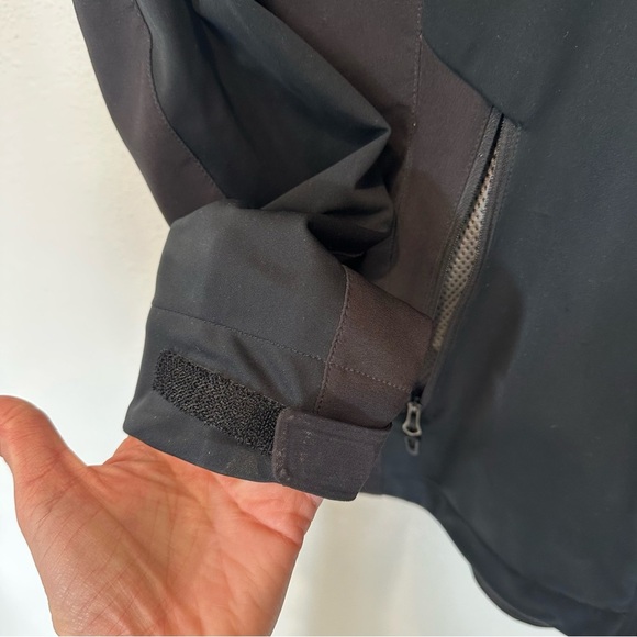 Marmot Women’s ROM Gore-Tex Windstopper Softshell Jacket - Picture 10 of 14